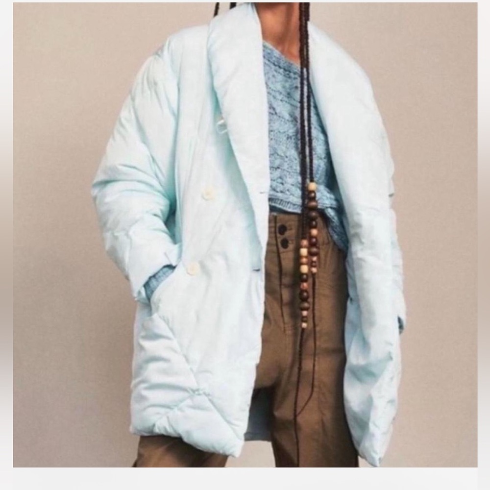 Free people Ella puffa coat Light seafoam green puffer has four pockets, buttons